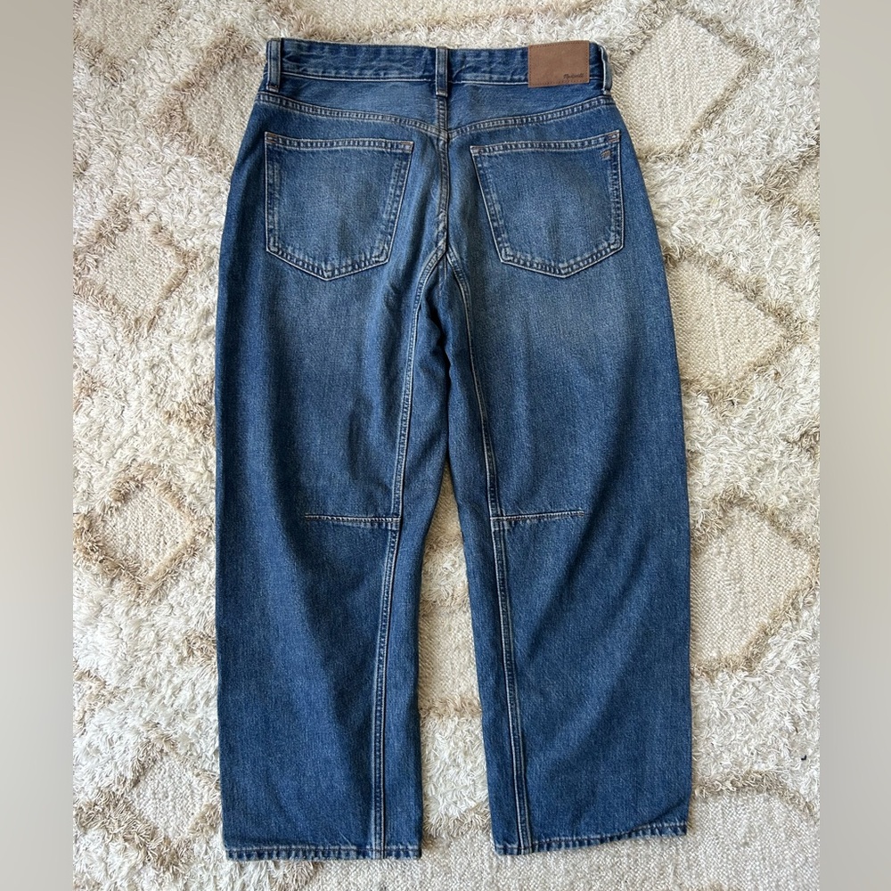 Madewell petite “dart barrel-leg” jean - Picture 8 of 8
